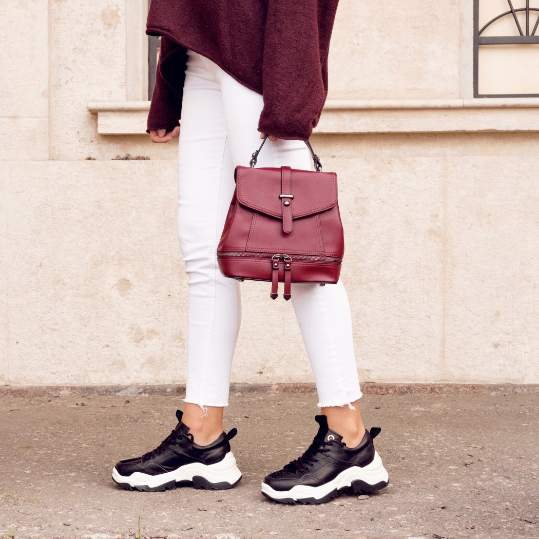 Tanie sneakersy damskie na jesień 2021 – te modele sprawdzą się w szkole i podczas cieplejszych dni!